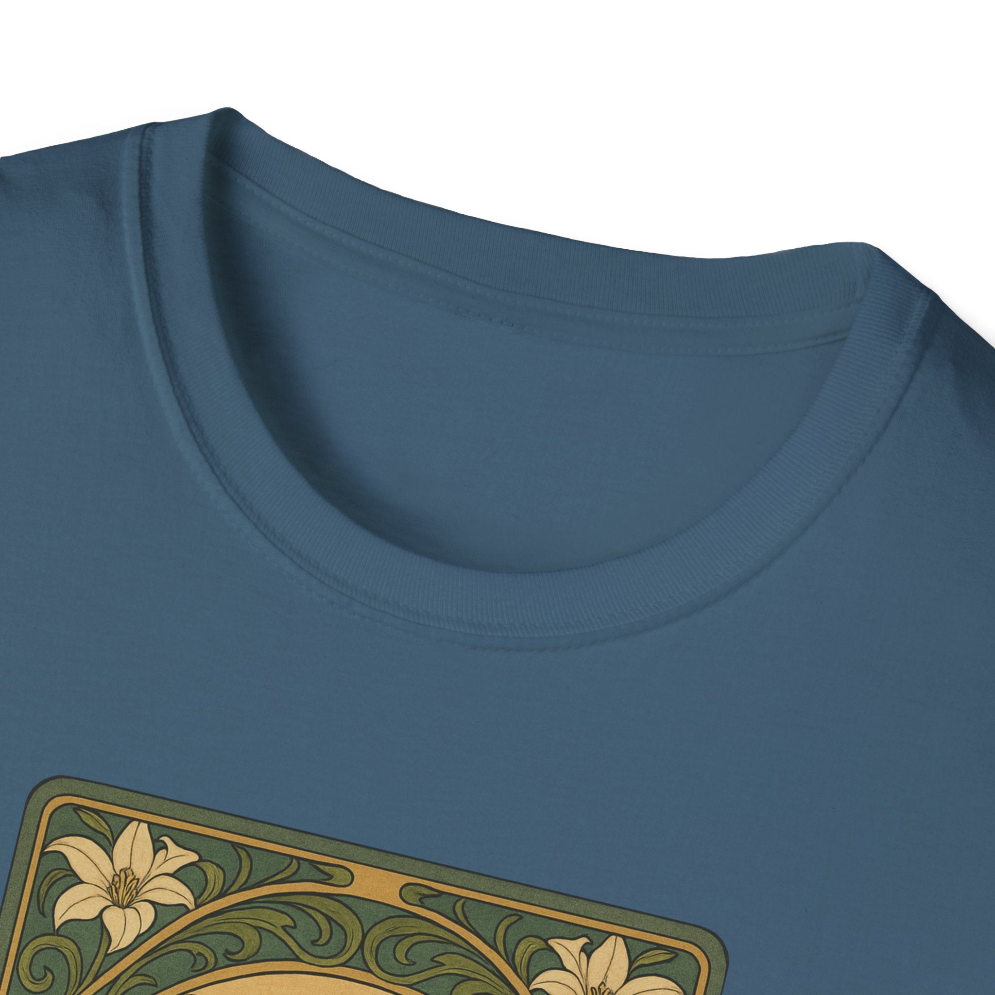 Gooty Sapphire Ornamental - Art Nouveau style T-Shirt - Unisex Softstyle