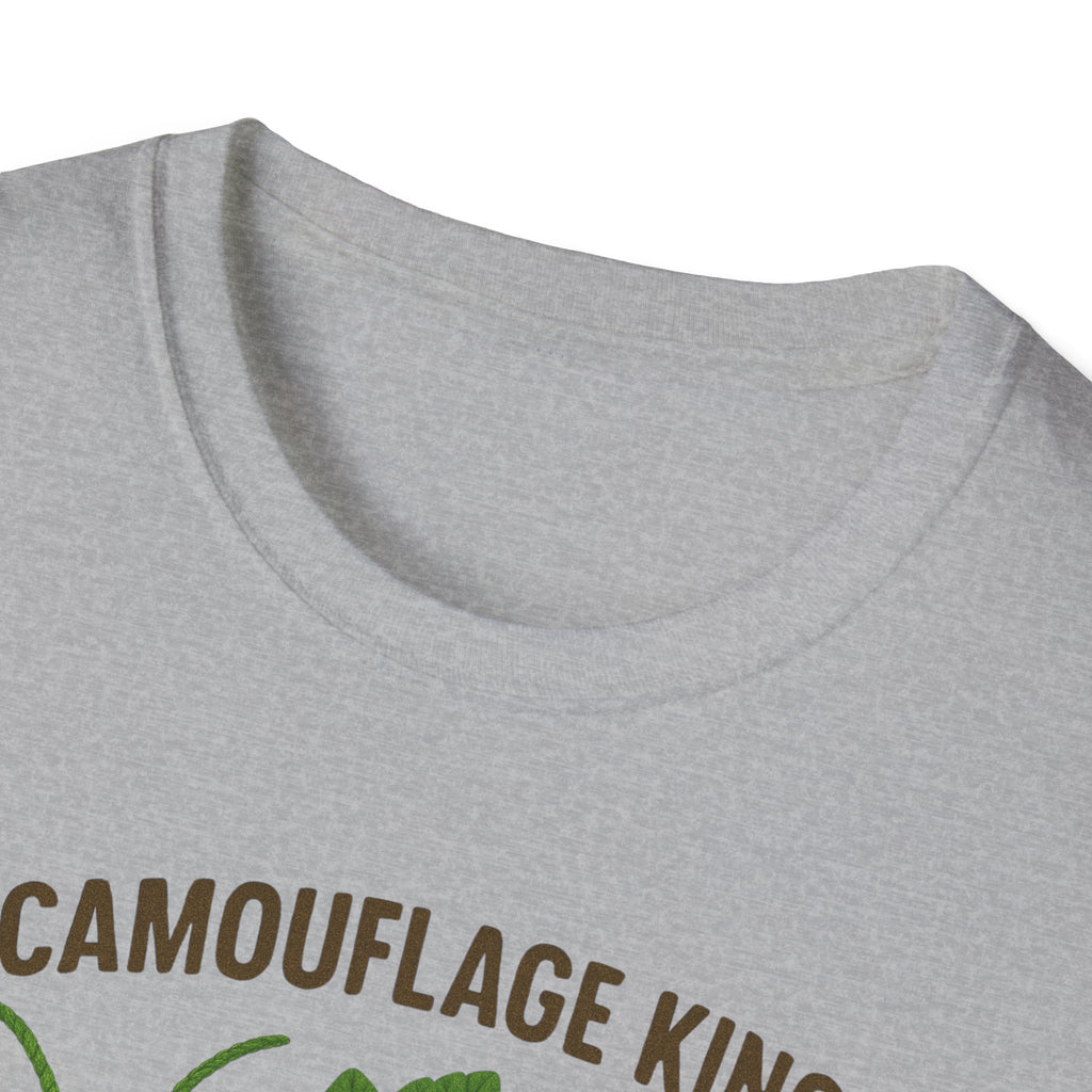 Siliquofera Grandis Giant Hooded Katydid - Camouflage King T-Shirt