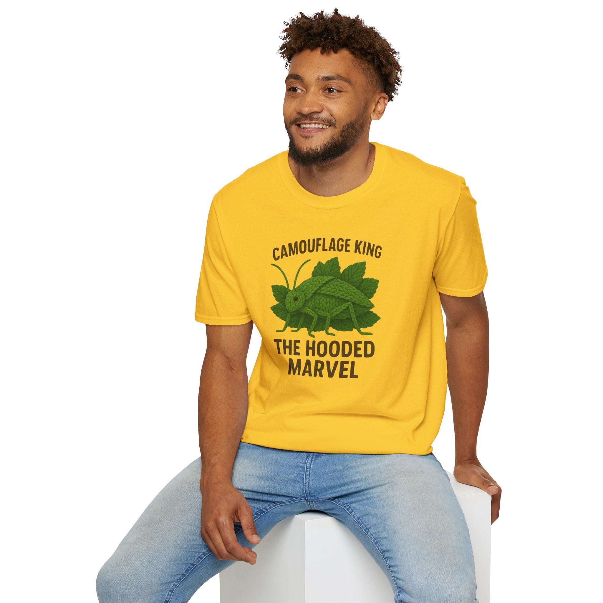 Siliquofera Grandis Giant Hooded Katydid - Camouflage King T-Shirt