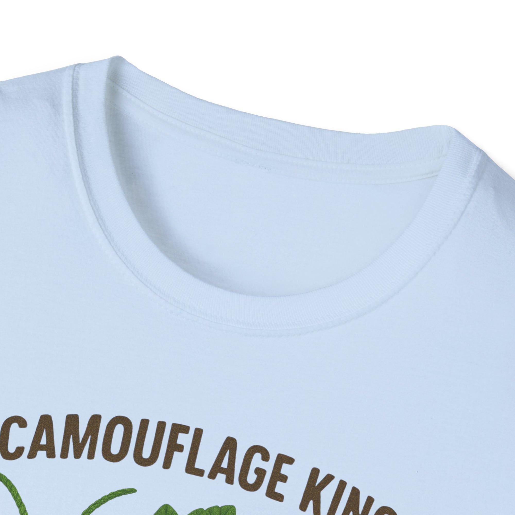 Siliquofera Grandis Giant Hooded Katydid - Camouflage King T-Shirt