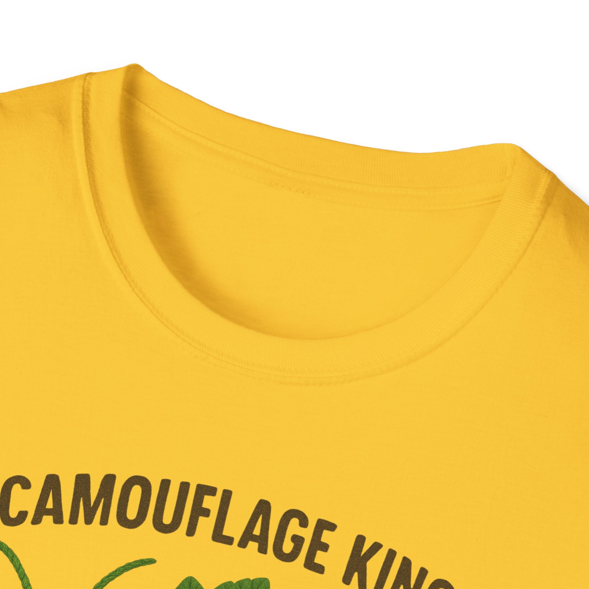 Siliquofera Grandis Giant Hooded Katydid - Camouflage King T-Shirt